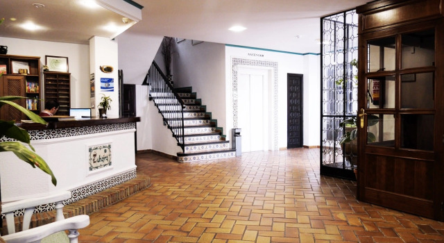 Hotel Zuhayra, Reservar Hotel Zuheros Madrid
