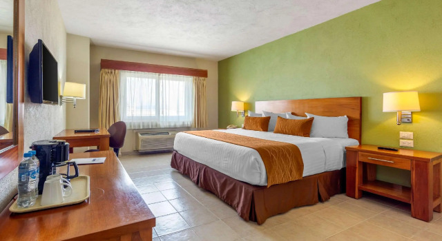 Двухместный номер Standard Comfort Inn Puerto Vallarta Golfside & Marina