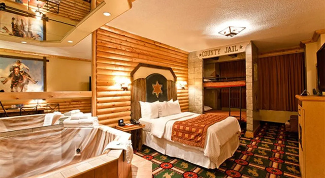 Номер семейный Western Fantasyland Hotel