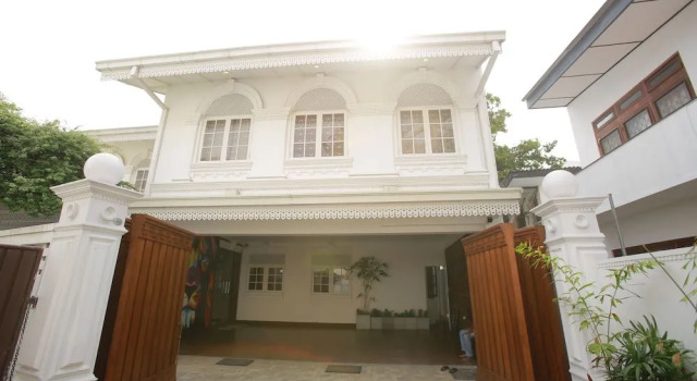 Heladiva Residence Colombo 7, Забронировать Отель Отели Коломбо с завтраком, рядом с Sinhalese Sports Club, Завтраки