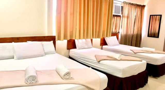 Четырёхместный номер Deluxe CounTess Pension House
