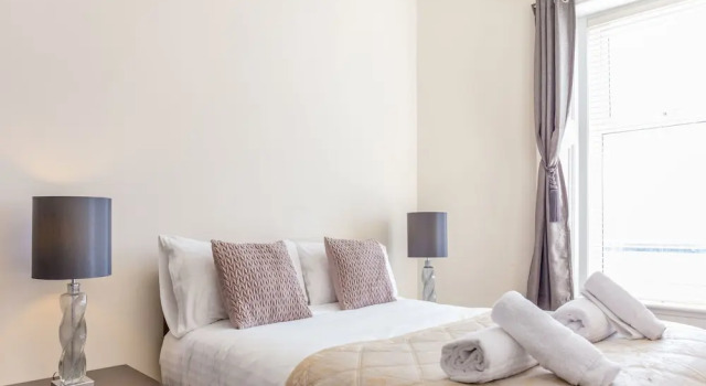Eagleton Residence - Donnini Apartments, Prenota Appartamento Troon 