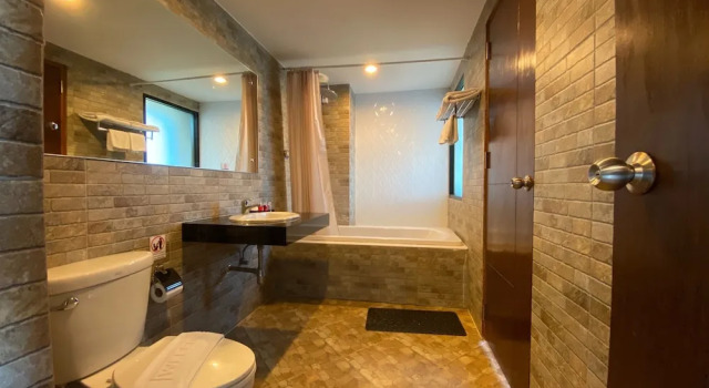 Люкс WE Valley Hotel