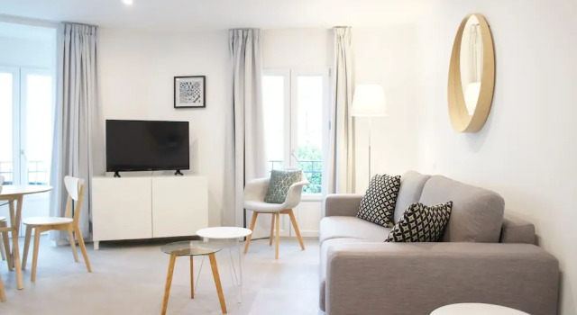 Republique 101 Apartment