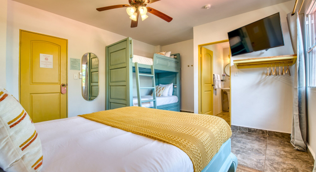 Bocas Paradise Hotel