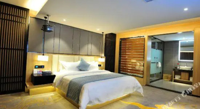 Yincheng Holiday  Hotel, Prenota Hotel Hotel a Henan con parcheggio, Parcheggio