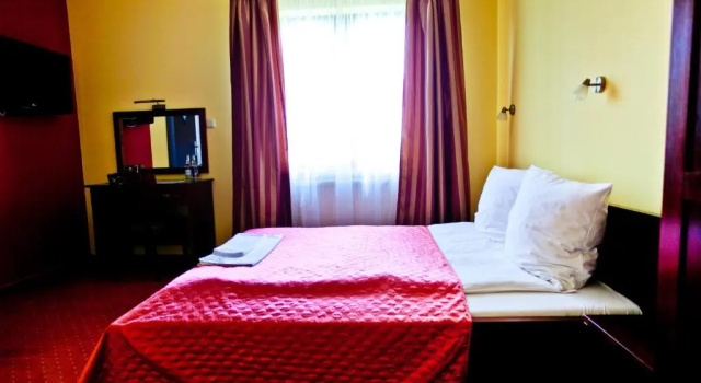Dwa Bratanki, Réserver Hôtel Rzeszów 