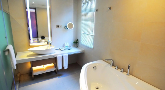 Семейный номер Standard Lavande Hotel Gulin railway station Shangzhi Alley