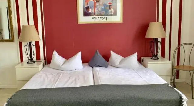 Трёхместный номер Standard Art Hotel Köln