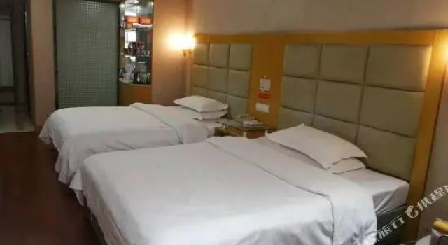 Suite Business Loudi Runsheng Hotel