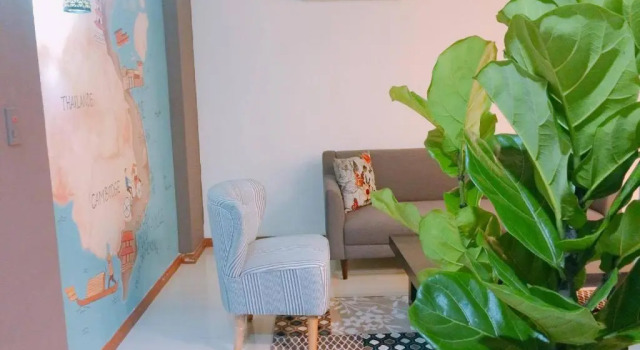 Апартаменты Chillax Apartment - Cozy 3-Bedroom City View Home at Tower, District 1