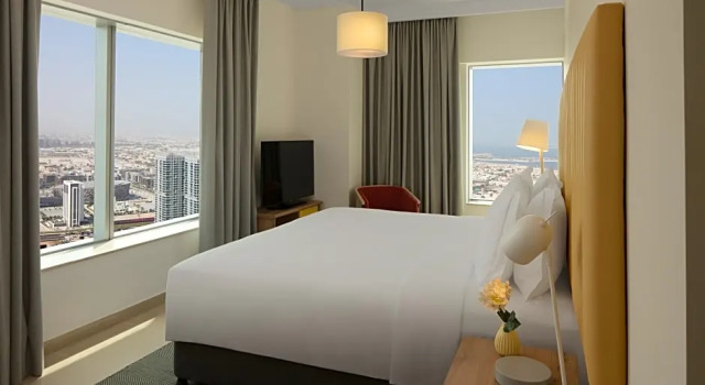 Четырёхместный люкс с 2 комнатами Staybridge Suites Dubai Financial Centre by IHG