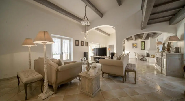 La maison de Inna, Rezervasyon Otel Luberon 4 yıldızlı oteller, 4*