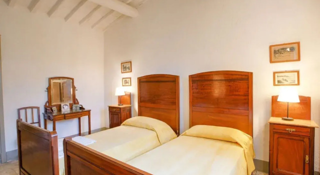Villa in Sermugnano With Pool & Garden, Забронировать Вилла Отели Лацио с бассейном, Бассейн