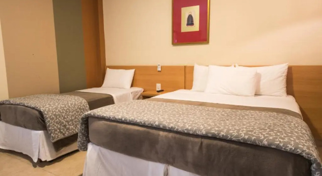 Четырёхместный номер Luxury Hotel Porto Real Aparecida