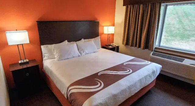 Deluxe Suite Quality Inn Atchison