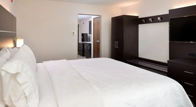 Двухместный номер Standard Holiday Inn Express & Suites Pueblo by IHG
