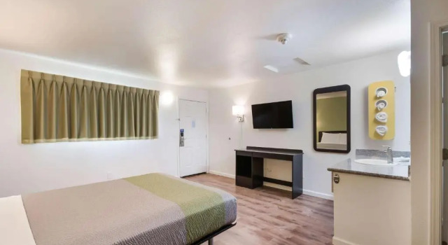 Четырёхместный номер Deluxe Motel 6-Burlington, WA