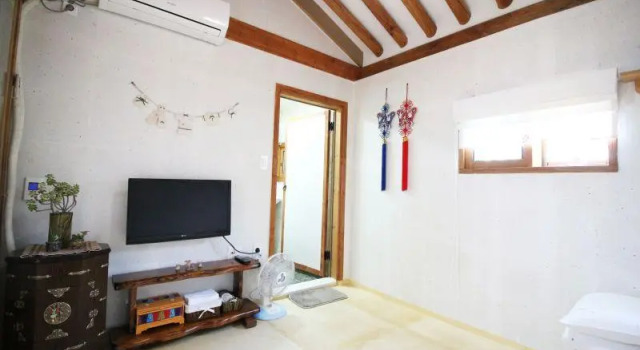 jeonju soripunggyeong hanogsugbag, Забронировать Отель Чонджу Чолла-Пукто, рядом с Конфуцианская школа хянгё в Чонджу