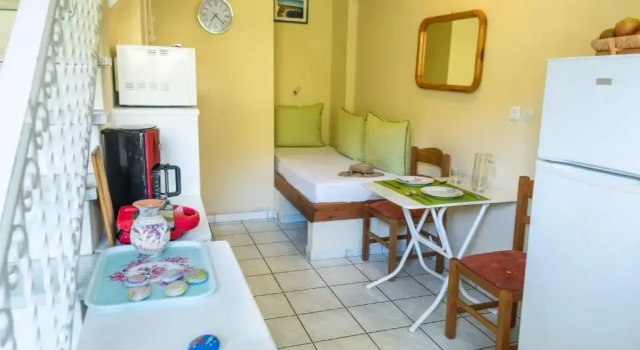 Апартаменты Stathopoulos Apartments