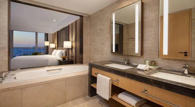 Двухместный номер Premium Holiday Inn Hotel & Suites Langfang New Chaoyang by IHG