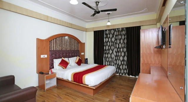 OYO 4693 German Residency, Забронировать Отель Сринагар Jammu & Kashmir Ski