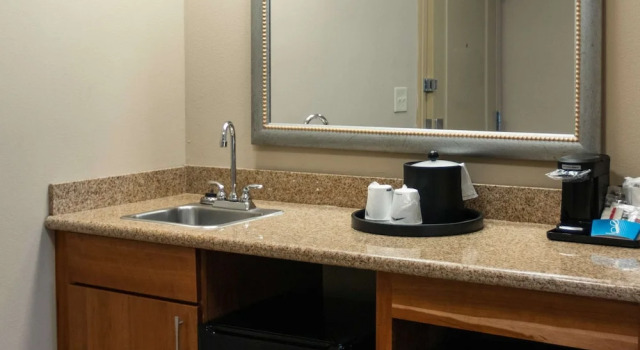Firedobbelt etværelseslejlighed Hampton Inn Gloucester
