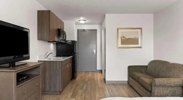 Люкс Days Inn by Wyndham Steinbach