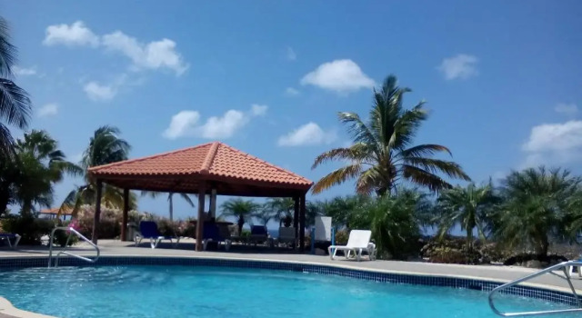 Апартаменты Oceanfront Townhome in Marazul Dive Resort