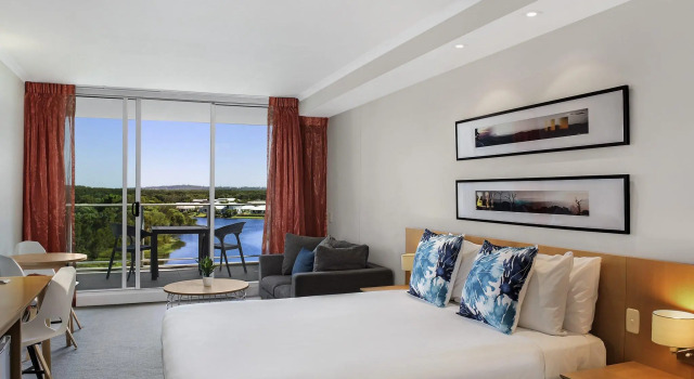 Pelican Waters Golf Resort, Buchen Sie Resort Hotels in Caloundra mit Pool, Schwimmbad