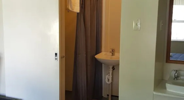 Семейный люкс с 2 комнатами High Country Lodge, Motels & Backpackers