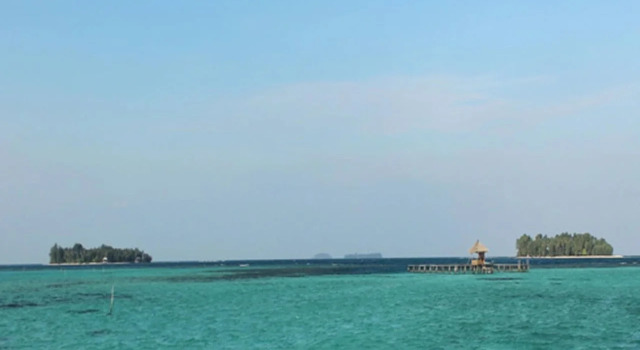 Arys Lagoon Bungalow & Hotel