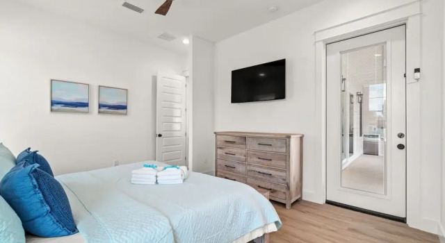 Коттедж Brand New Home with In-ground Pool, Four Houses From Beautiful Laguna Beach