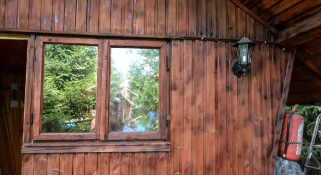 Бунгало с видом на воду Camping Robinson Country Club Oradea
