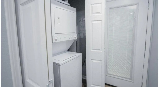 Exceptional 5BR So Close to Riverwalk and Downtown, Забронировать Дом для отпуска Коттеджи Сан-Антонио, рядом с Миссия Аламо в Сан-Антонио, Коттедж