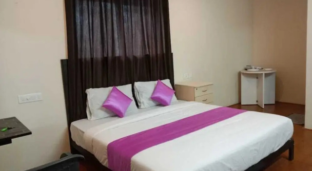 Hotel Crescent Shine, Rezervovat Hotel Hotely v Bangalore s parkováním, Parkování