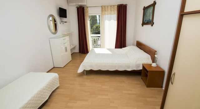 Apartment Marica, Book Lejlighed Hoteller i Split Region med parkering, Parkering