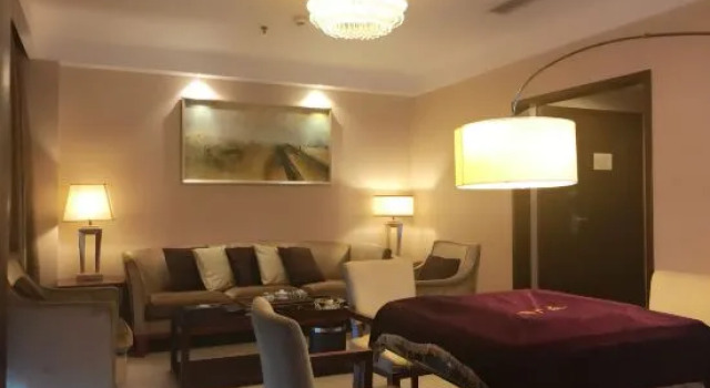 Одноместный люкс Business Lianzhou International Hotel