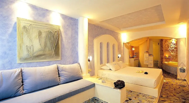Двухместный люкс Senior с балконом Astarte Suites