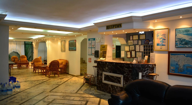 Отель Casa Cleo Suites