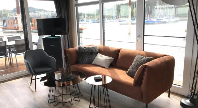 Бунгало с видом на воду Floating Village Brombachsee