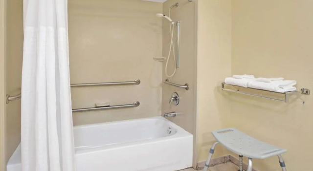Двухместный номер Standard Super 8 Motel by Wyndham near Fort Lauderdale Arpt