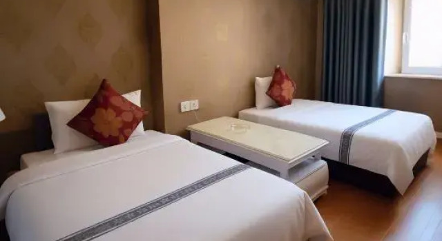 Люкс Premier Daocheng Yatulinka Hotel (Daocheng Yading Visitor Center)