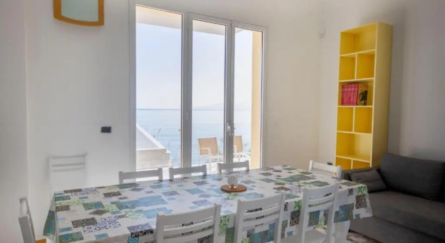 Appartamento 8 Pax in Villa Francesca Sicily sul mare, Prenota Appartamento Casteldaccia Sicilia