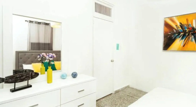 Comfy 2BR in Condado. Short Walk to the Beach.