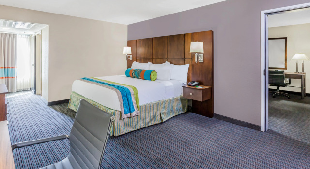 Holiday Inn Hotel & Suites Oklahoma City North, an IHG Hotel, 预订 酒店 俄克拉何马城 俄克拉何马州