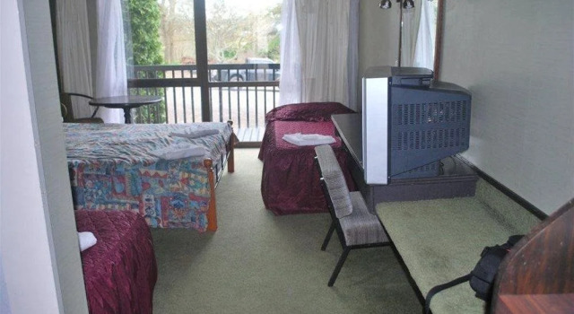 Riverside Of Cambridge Motel, Забронировать Мотель Отели Кеймбриджа 3 звезды, 3*