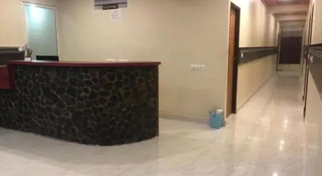 Galaxy Lodge, Rezervovat Hotel Hotely v Bangalore s parkováním, Parkování