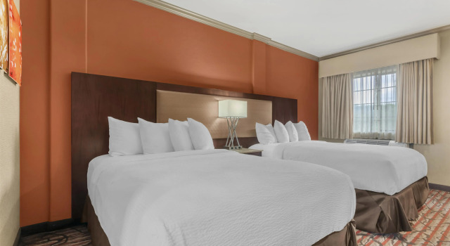 Четырёхместный номер Standard Best Western Plus Brookside Inn