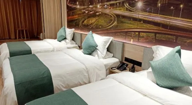 Трёхместный семейный люкс Gaopeng Hotel Nanchang (Jiangxi Shida South Road Subway Station)